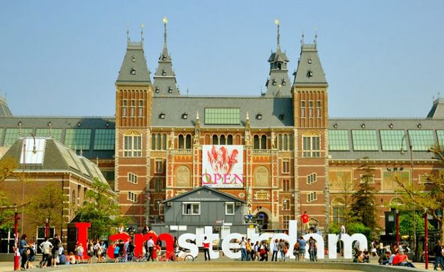 famous Amsterdam landmarks