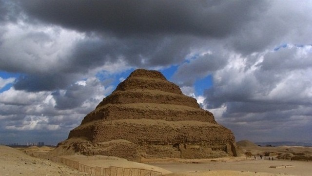 هرم سقارة