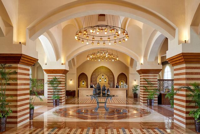 مميزات فندق إيبروتيل مكادي بيتش