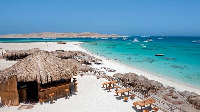 شواطئ مرسى علم بالصور