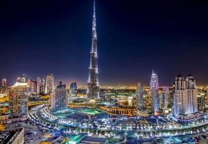 تتمتع فنادق برج خليفة بأرقى الديكورات والتصاميم العصرية
