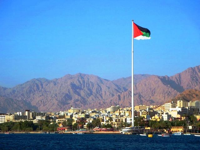 شواطئ العقبة الأردن
