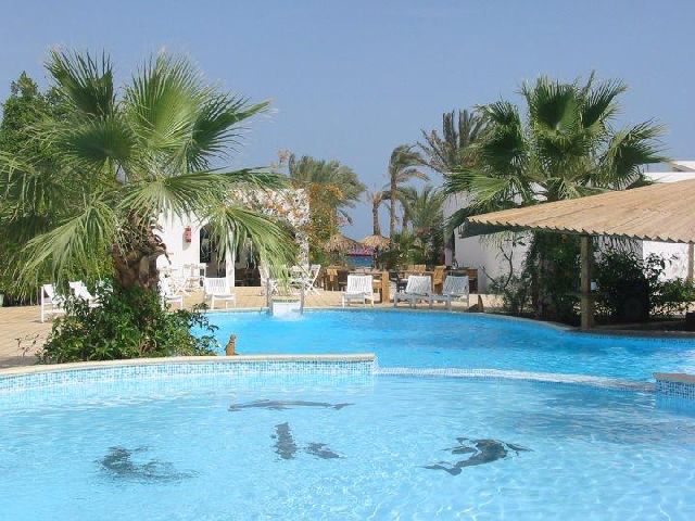 اسعار فندق خليج نعمة شرم الشيخ مُناسبة جداً بالمُقارنة مع فنادق شرم الشيخ 3 نجوم الاخرى