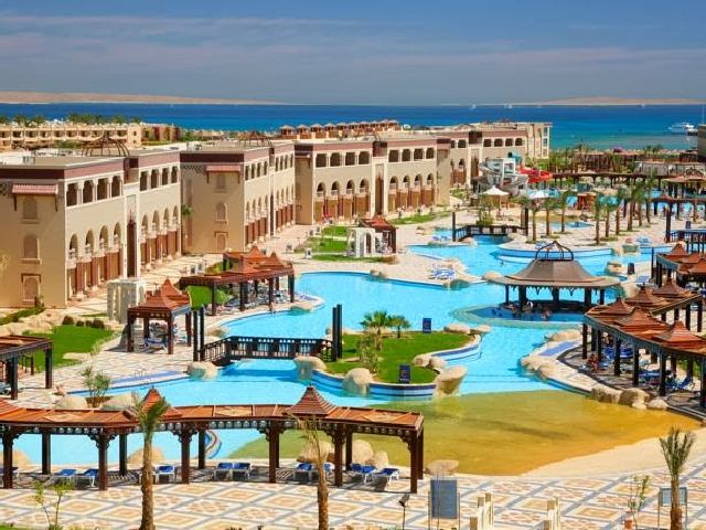 قرى سياحية بالغردقة 5 نجوم