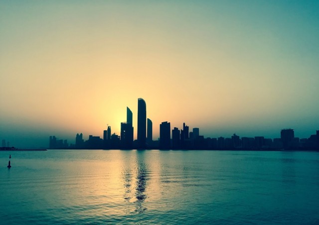 WaveBreaker Beach Abu Dhabi