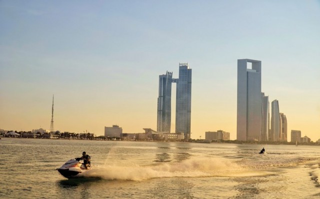 WaveBreaker Beach Abu Dhabi