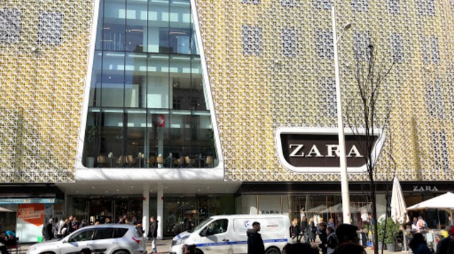 Kaufhaus Gerngross Mall Vienna