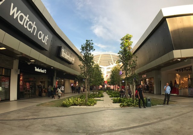 Design Village Outlet Mall