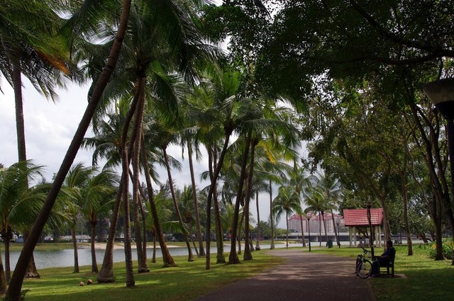 Kallang Riverside Park Singapore