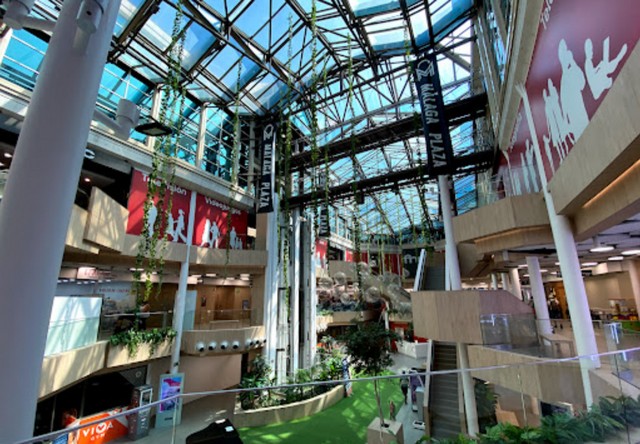 shopping centers in Malaga