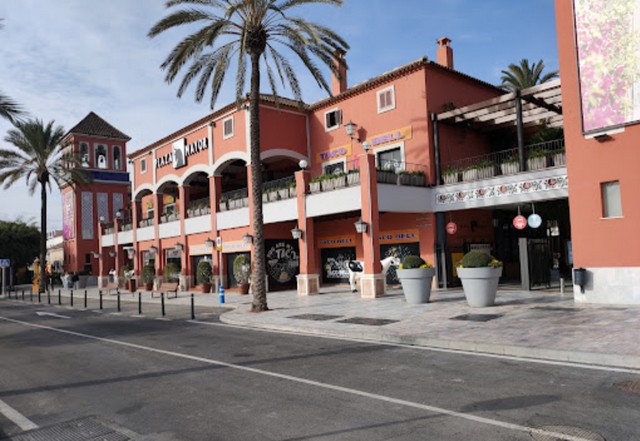 biggest shopping centre in Malaga