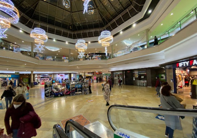 shopping centers in Malaga