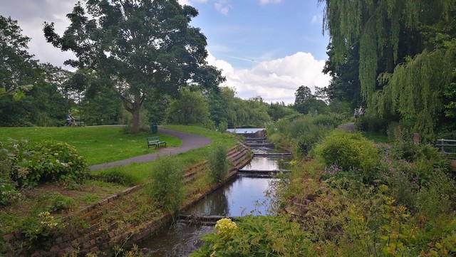 Elmdon Park