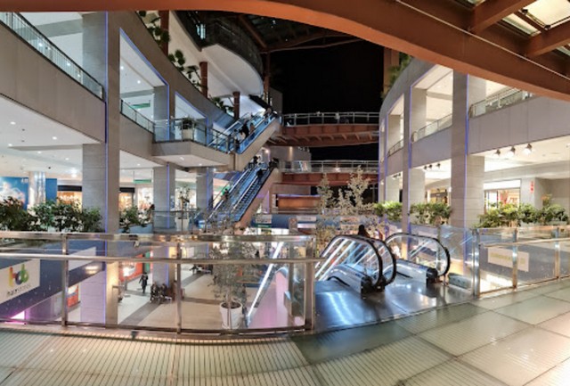 best shopping mall in Valencia - shopping centers in valencia