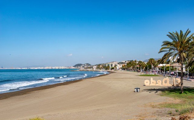Playa El Dedo Malaga