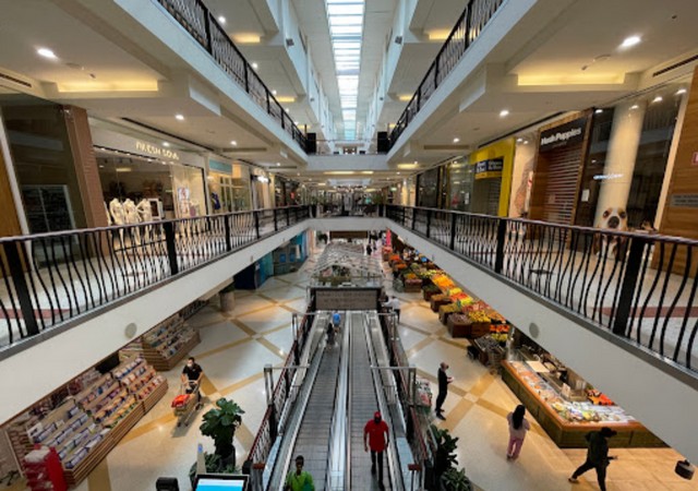 largest shopping mall in Sydney