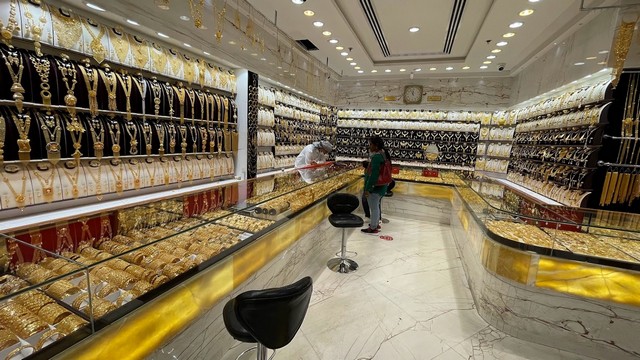 biggest market in Dubai