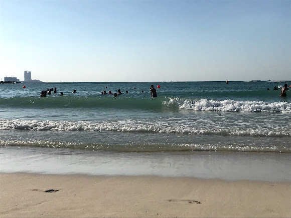 famous beaches in Dubai