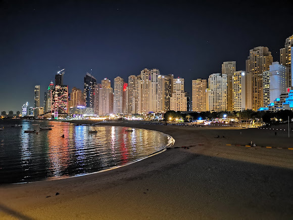 open beaches in Dubai