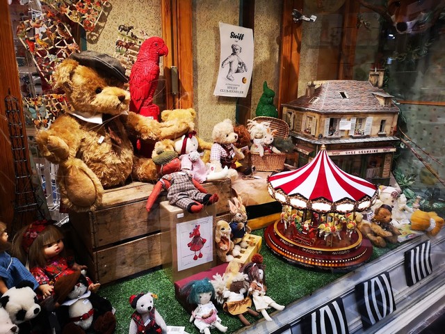 Passage Jouffroy Mall in Paris
