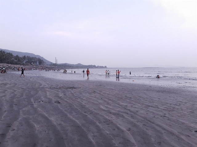 Pirwadi Beach