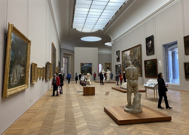 free museums in Paris France