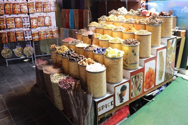 Dubai markets
