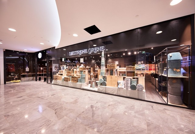 Westfield Mall in Paris
