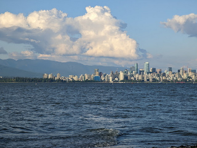 most beautiful beaches in Vancouver - popular beaches in Vancouver