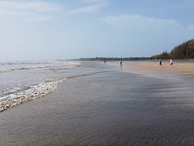 Bhuigaon Beach