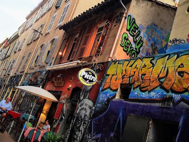 Cours Julien Street Art