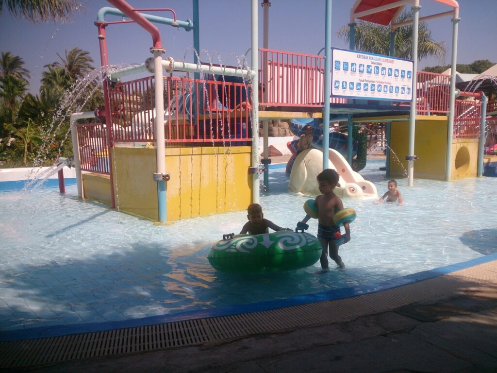 entertainment places in Canary Islands