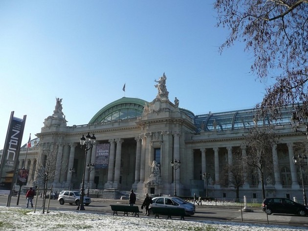 Champs Elysees Street Paris