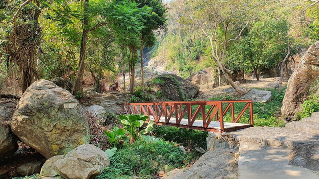 Huai Kaeo Waterfall