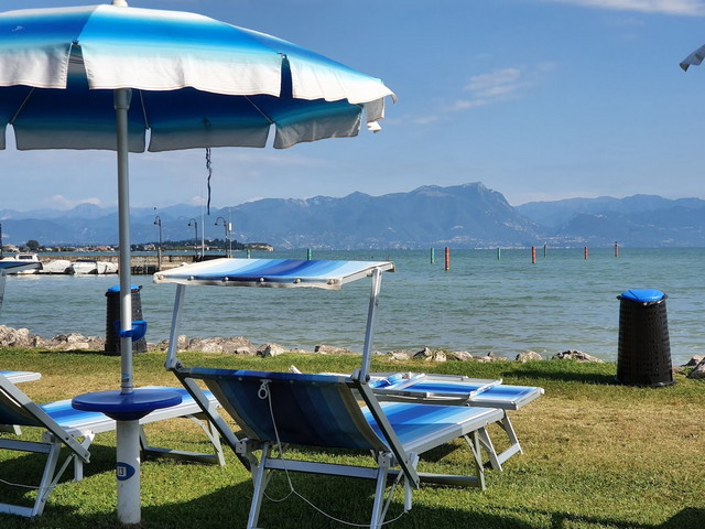 Lugana Beach Sirmione - شاطئ لاغونا