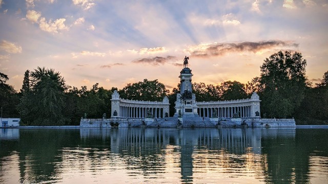 famous landmarks in Madrid