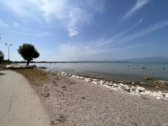 Punta Gro Beach Sirmione - شاطئ بونتا جرو