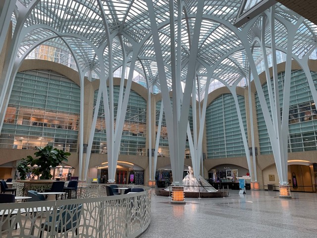 best shopping malls in toronto