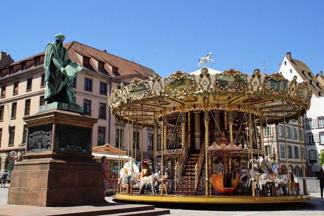 Gutenberg Square Strasbourg - best squares in Strasbourg