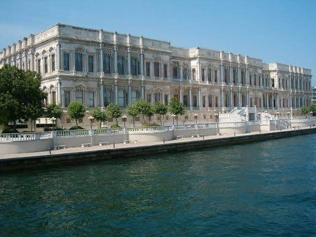 palaces of Istanbul