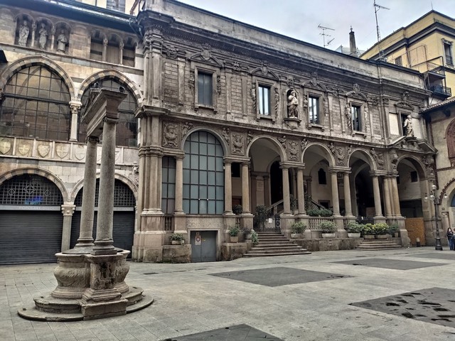 best squares in Milan