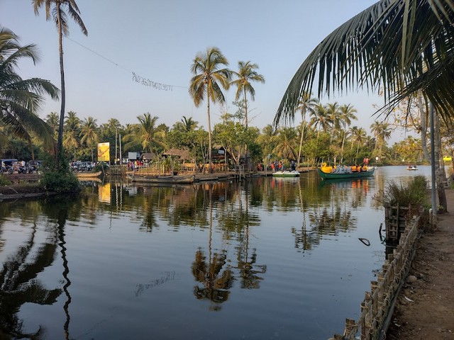 Nalumanikattu Children's Park