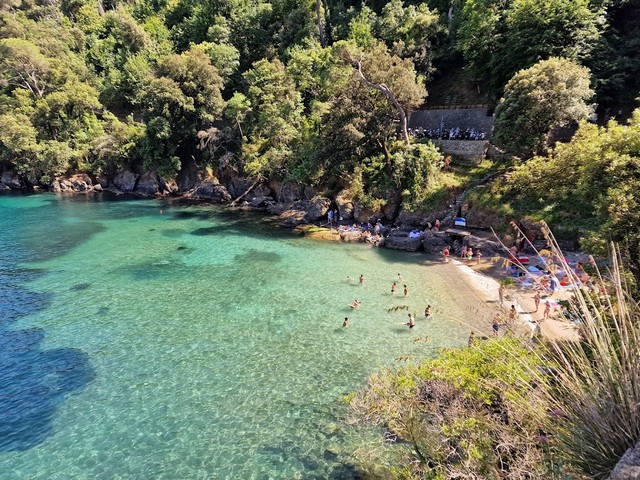 Paraggi Bay Beach in Portofino - شاطئ خليج باراجي بورتوفينو