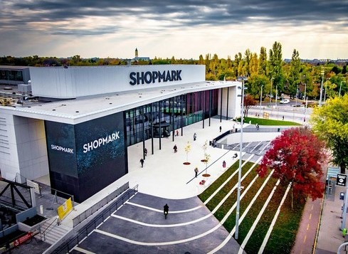 شوبمارك مول بودابست - shopping mall in budapest hungary