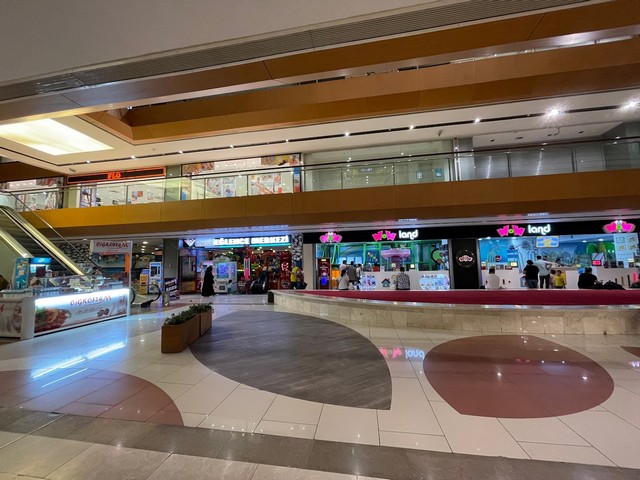 Varlibas Mall