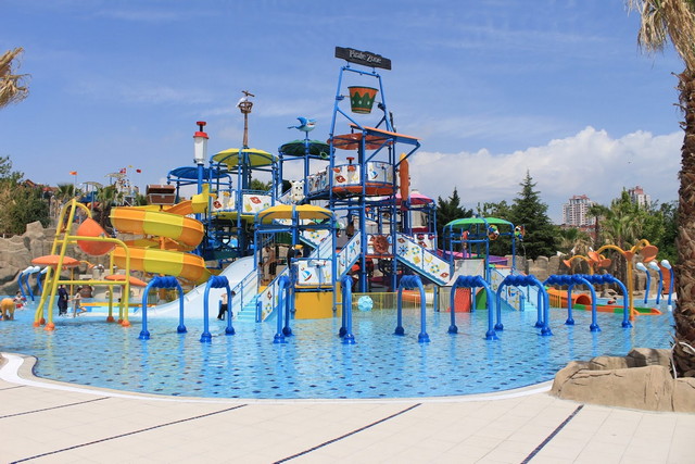 Aqua Park Dolphin Istanbul