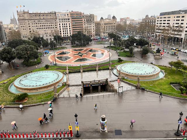 ساحة كاتالونيا برشلونة