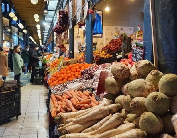 Central Market Hall Budapest Restaurants - Central Market Hall Budapest Opening Hours - Central Market Hall in Budapest