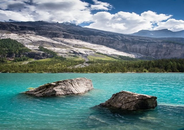Oeschinen Lake