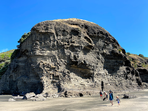 Piha Beach